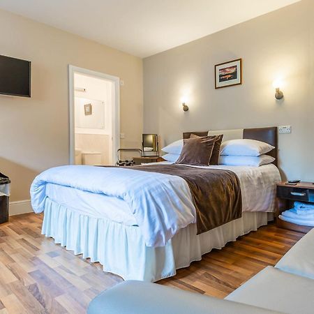 Windermere Studio Rooms - With Free Car Parking Onsite Exteriör bild