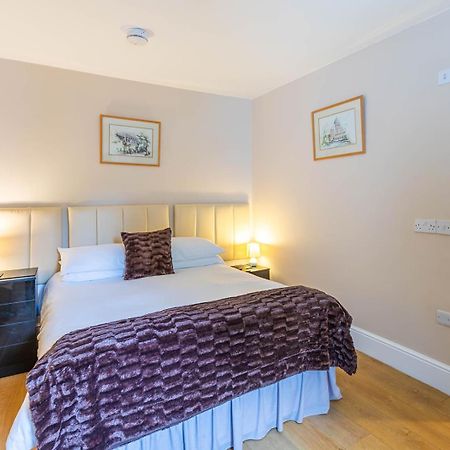 Windermere Studio Rooms - With Free Car Parking Onsite Exteriör bild