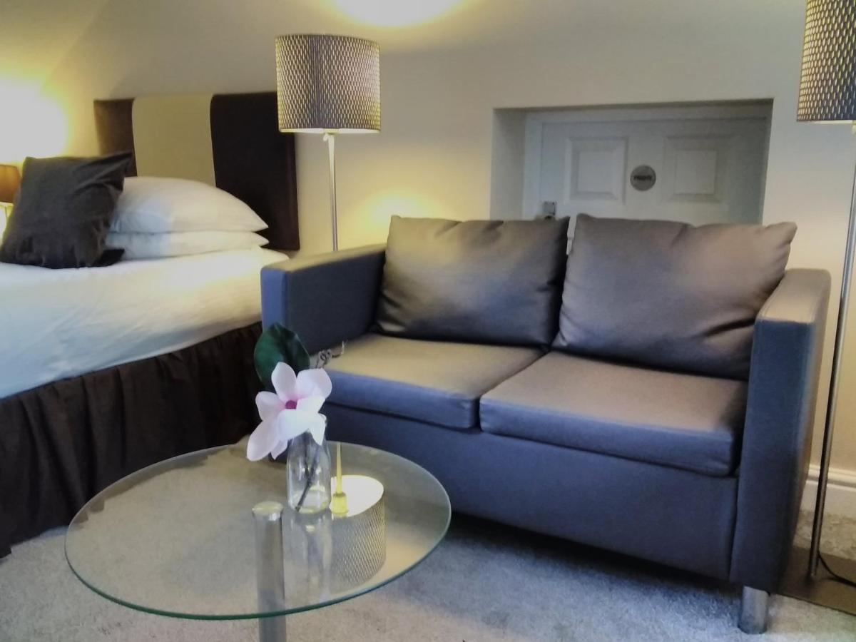 Windermere Studio Rooms - With Free Car Parking Onsite Exteriör bild