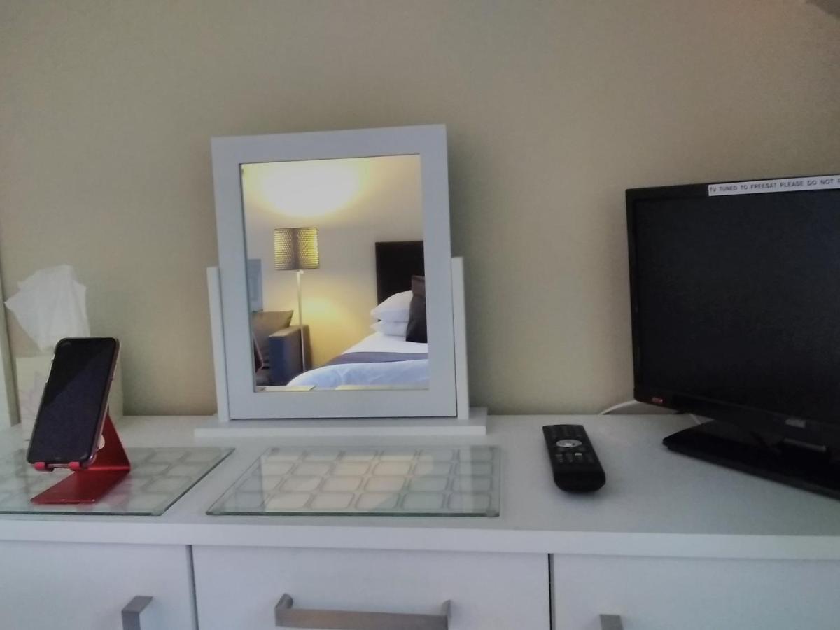Windermere Studio Rooms - With Free Car Parking Onsite Exteriör bild