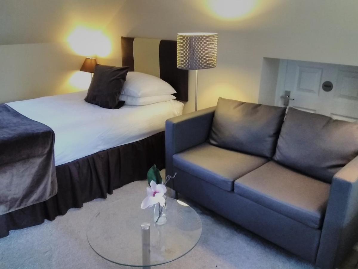 Windermere Studio Rooms - With Free Car Parking Onsite Exteriör bild