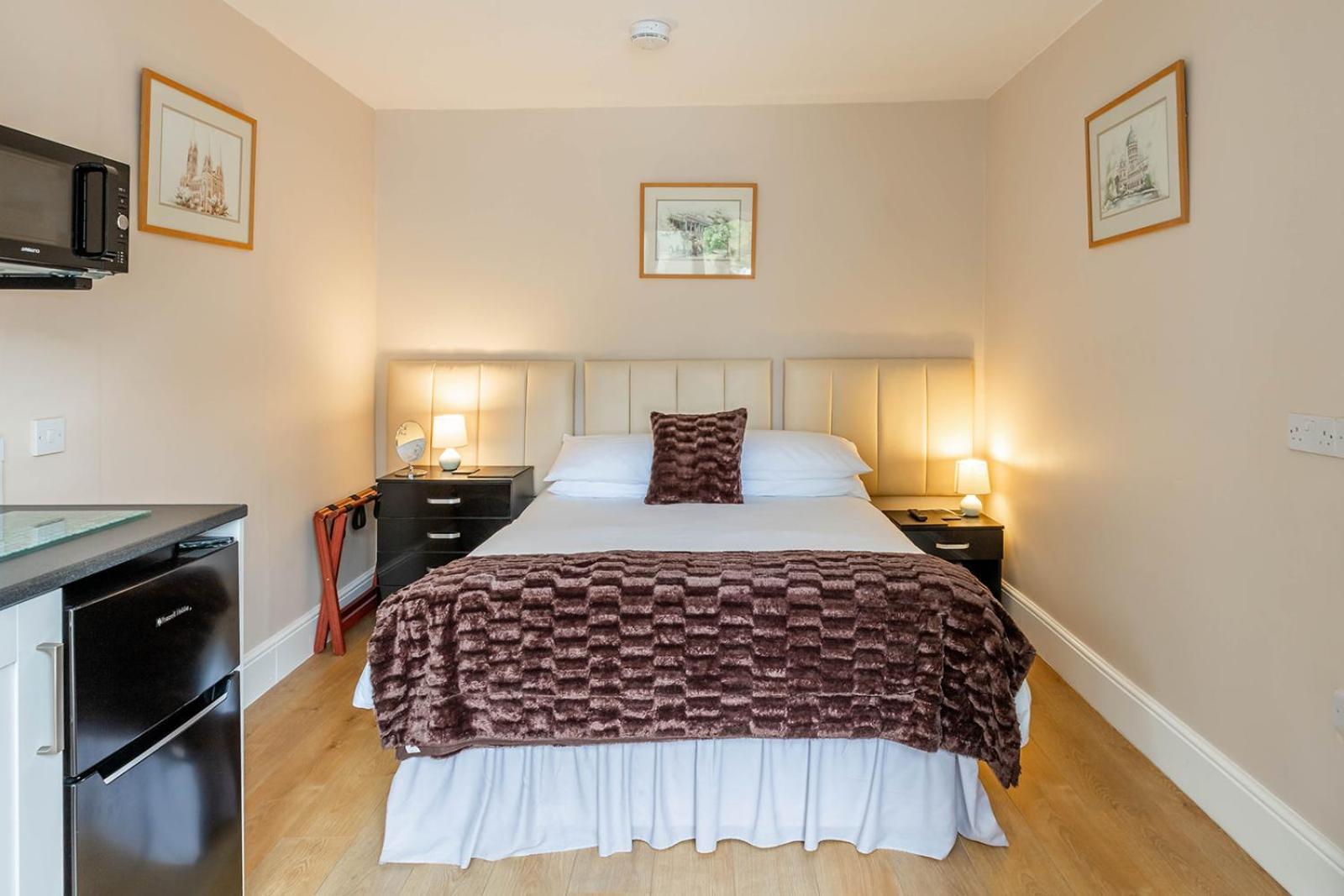 Windermere Studio Rooms - With Free Car Parking Onsite Exteriör bild