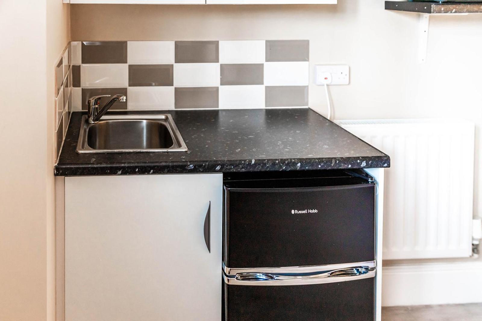 Windermere Studio Rooms - With Free Car Parking Onsite Exteriör bild