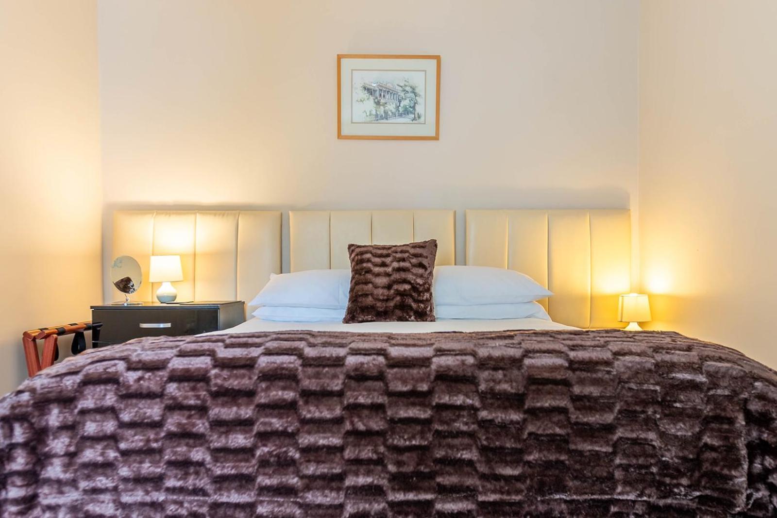 Windermere Studio Rooms - With Free Car Parking Onsite Exteriör bild