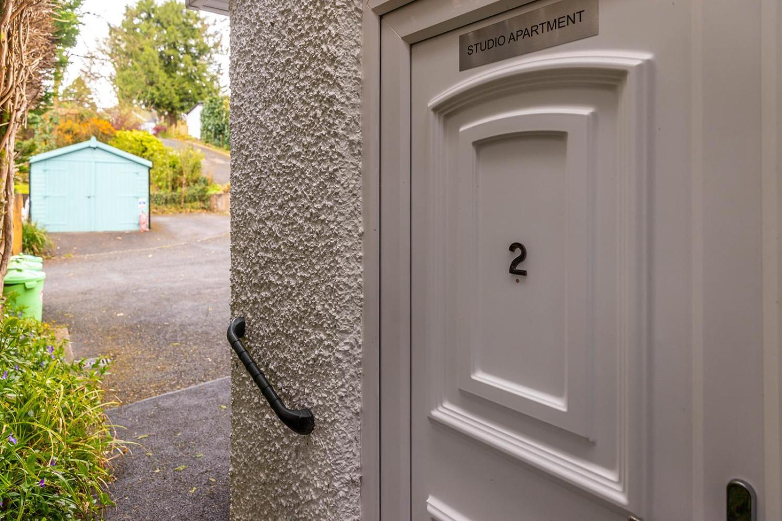 Windermere Studio Rooms - With Free Car Parking Onsite Exteriör bild