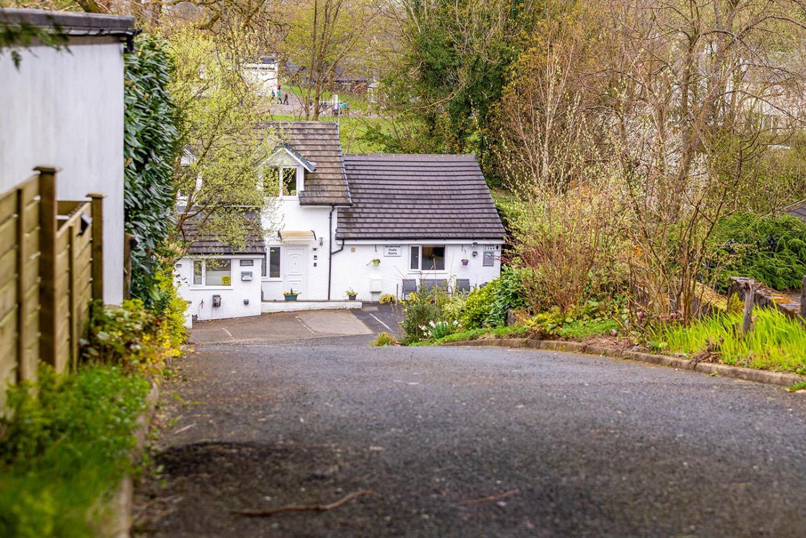 Windermere Studio Rooms - With Free Car Parking Onsite Exteriör bild