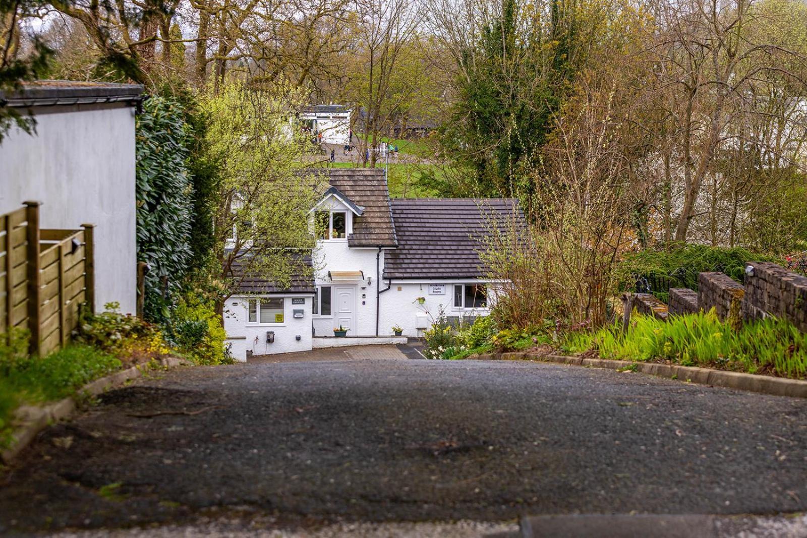 Windermere Studio Rooms - With Free Car Parking Onsite Exteriör bild