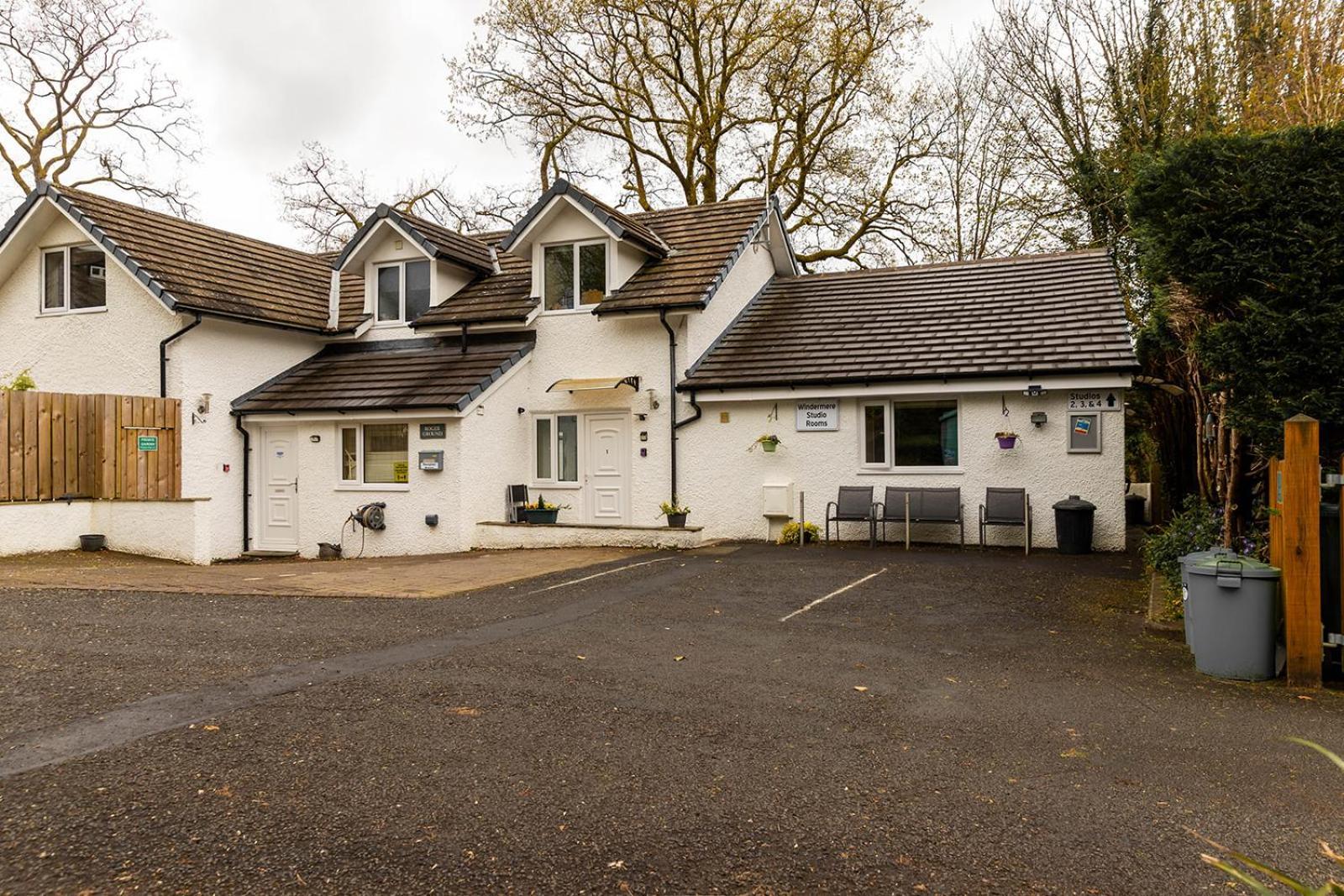 Windermere Studio Rooms - With Free Car Parking Onsite Exteriör bild