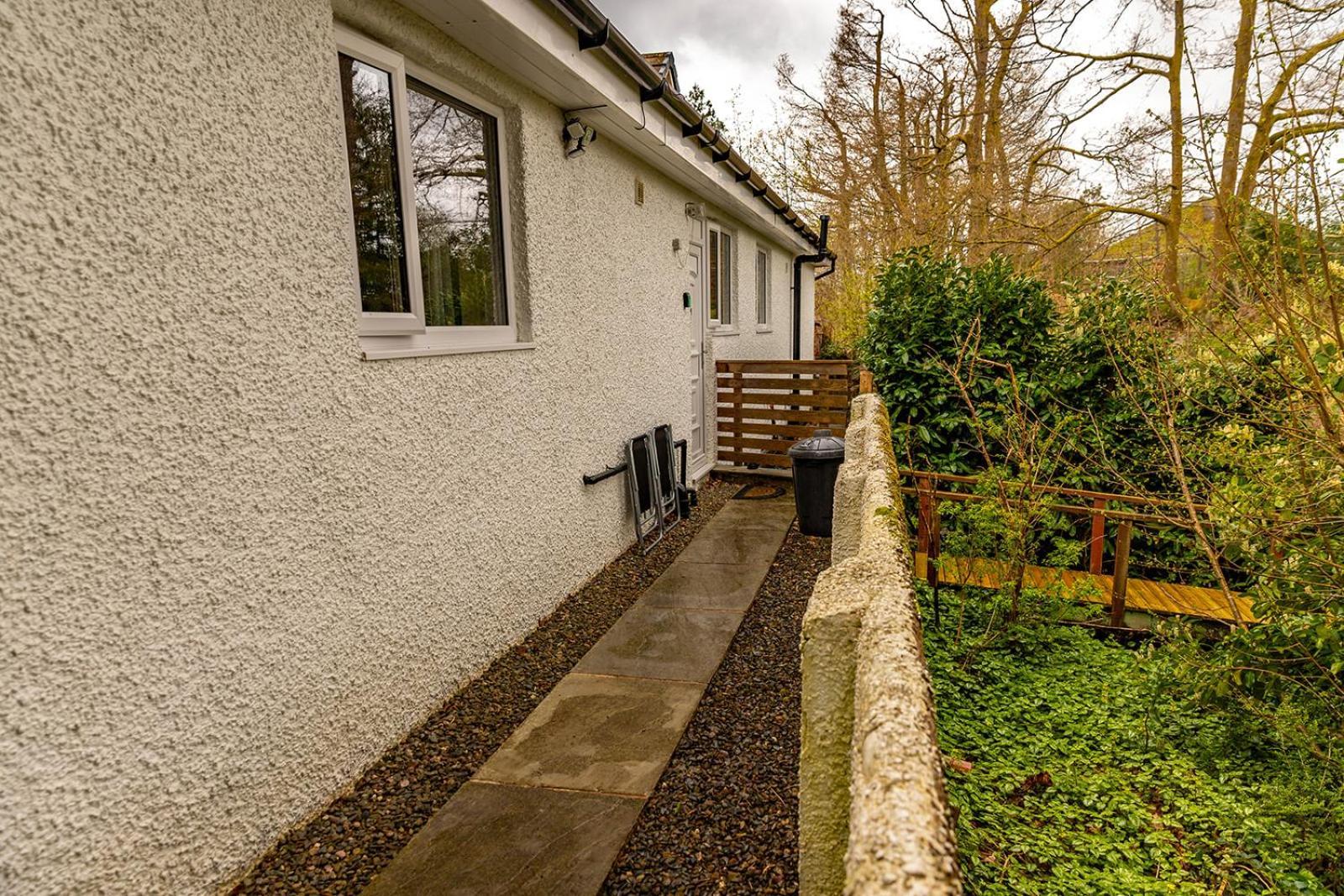 Windermere Studio Rooms - With Free Car Parking Onsite Exteriör bild